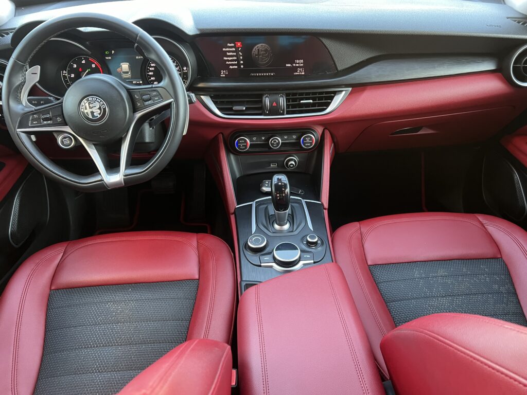 Alfa Romeo Stelvio 2.2d 160 cv RWD 18500€